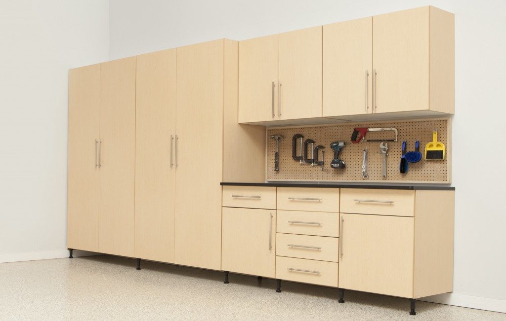 Prohandymen Garage Cabinet Ideas How To Choose The Right Cabinet